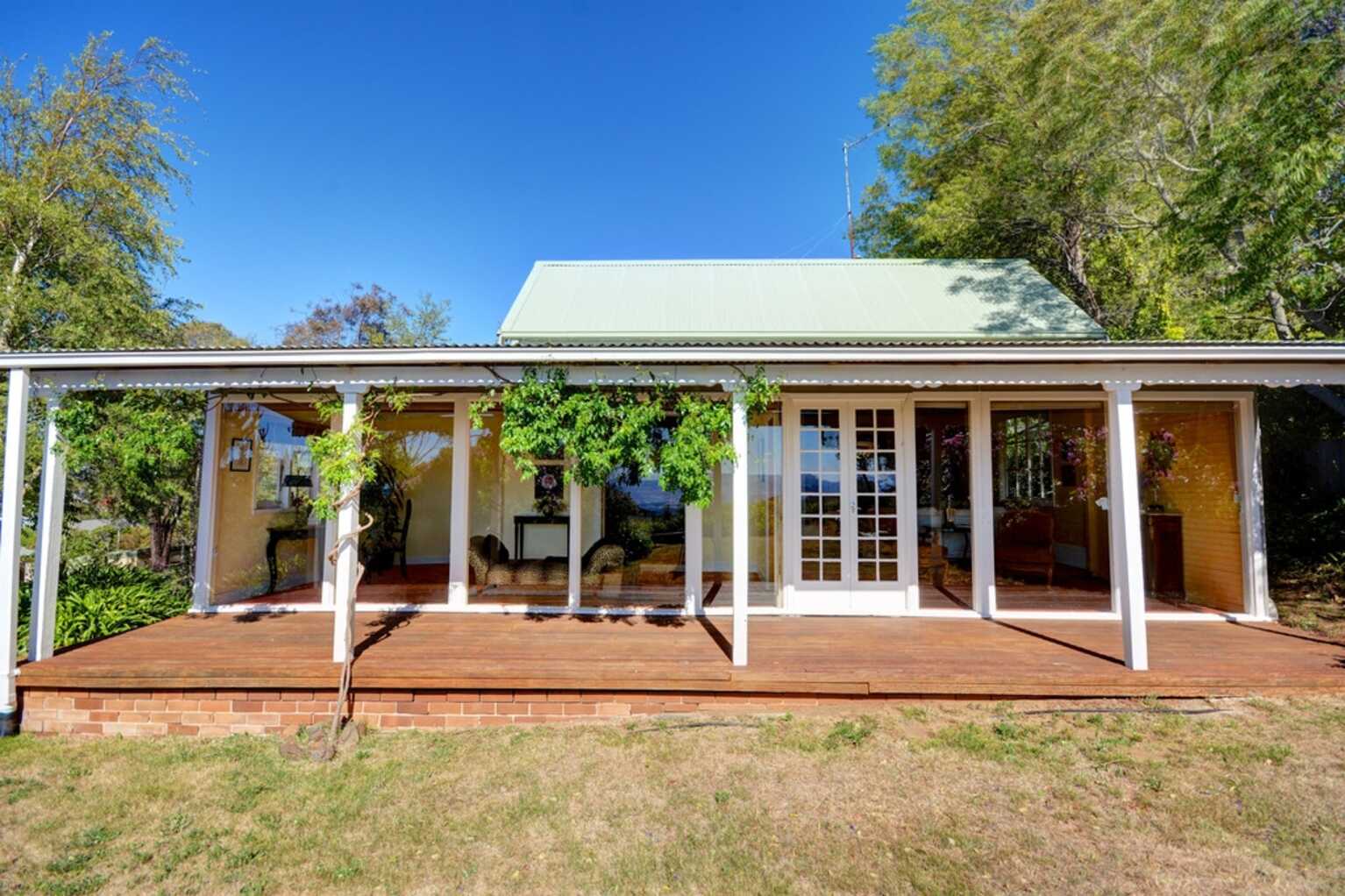 16 Lookout Street Blackheath