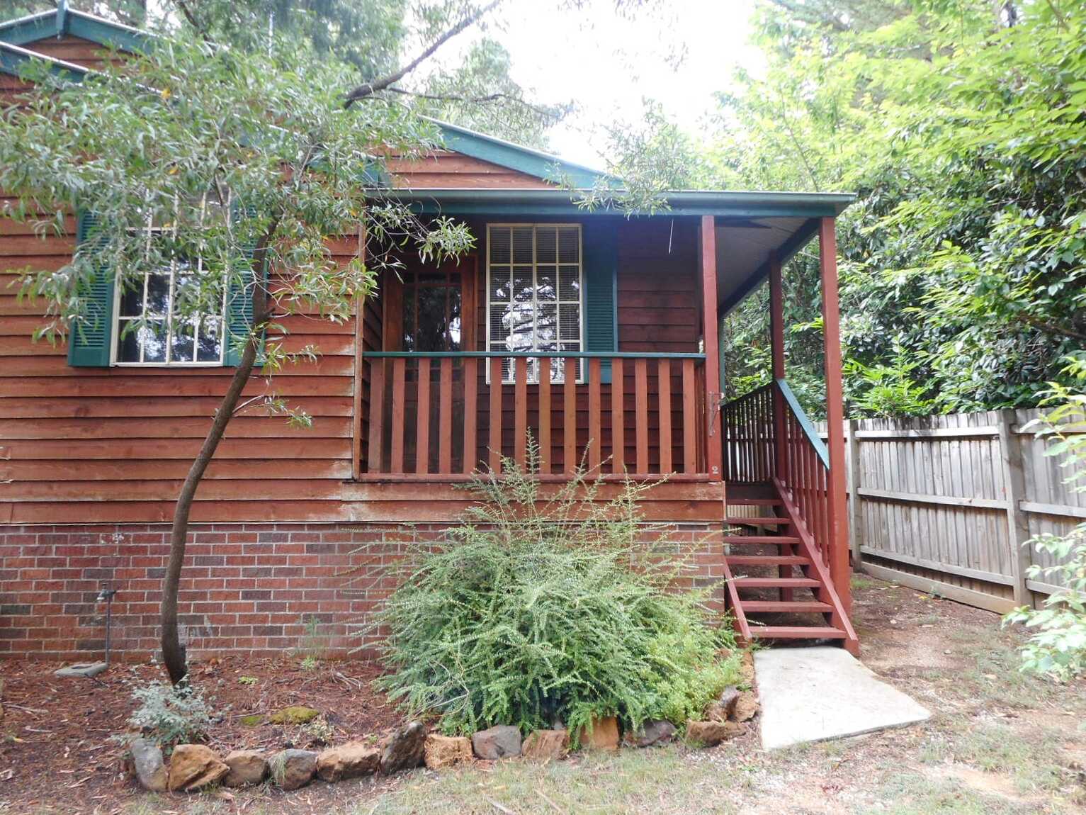 2/181 GOVETTS LEAP ROAD Blackheath