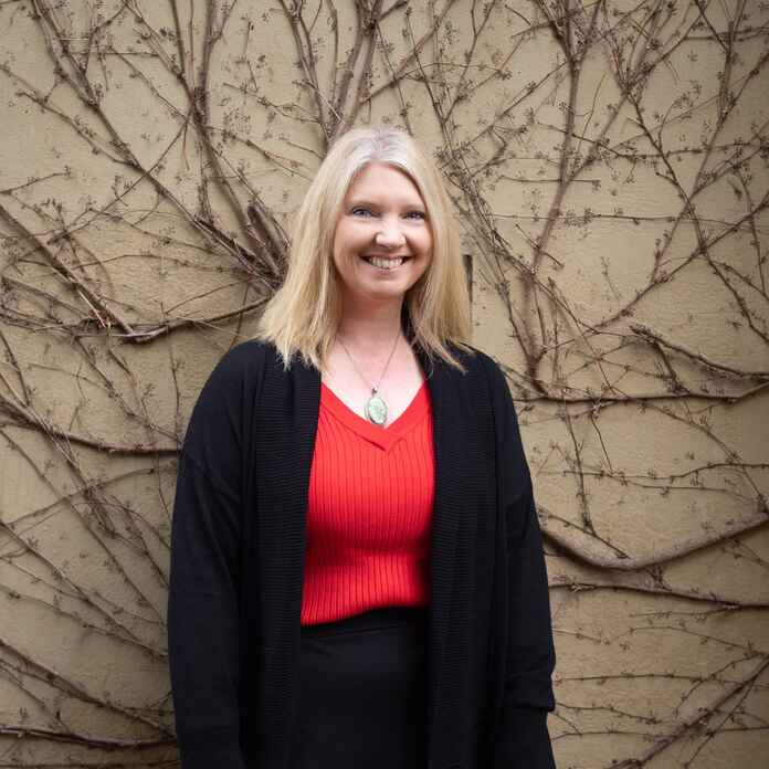 Julia Ellery Julia Ellery