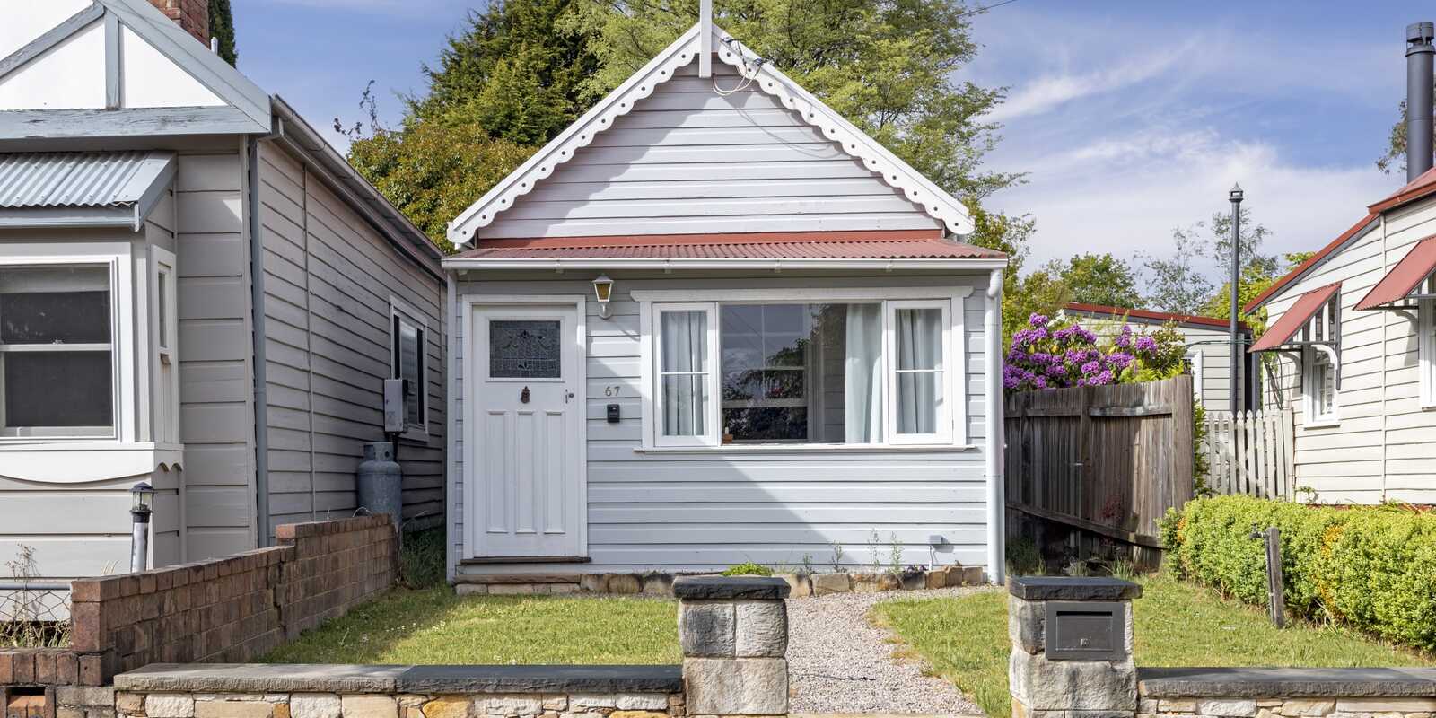 67 Govetts Leap Road Blackheath