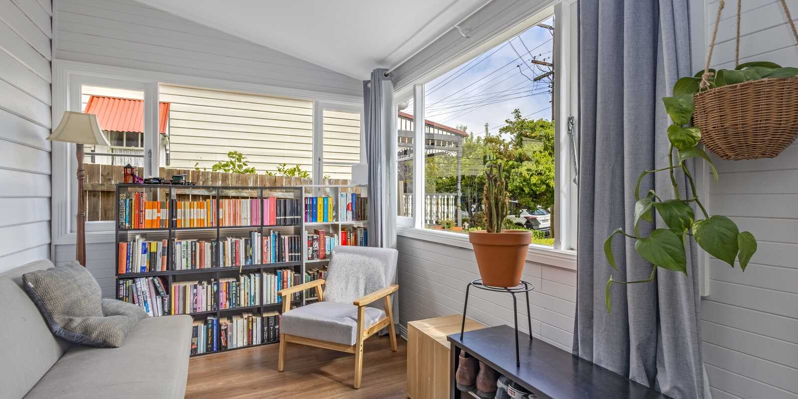 67 Govetts Leap Road Blackheath