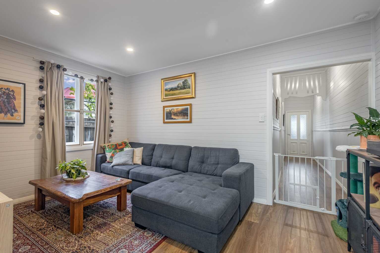 67 Govetts Leap Road Blackheath