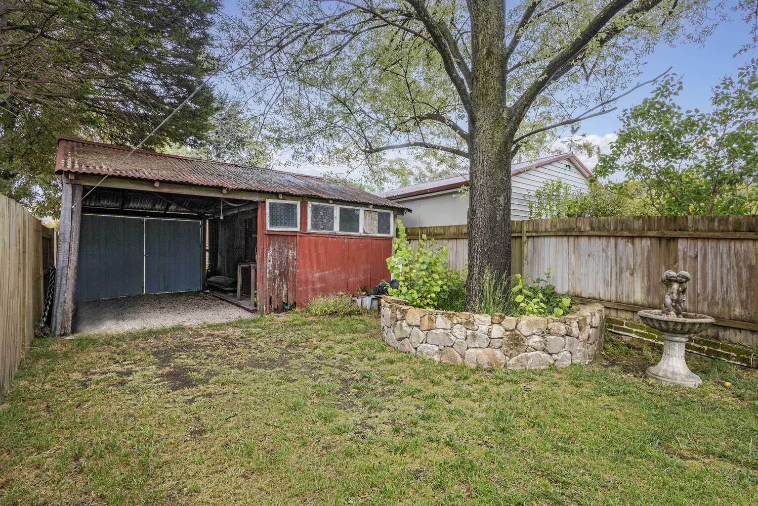 67 Govetts Leap Road Blackheath