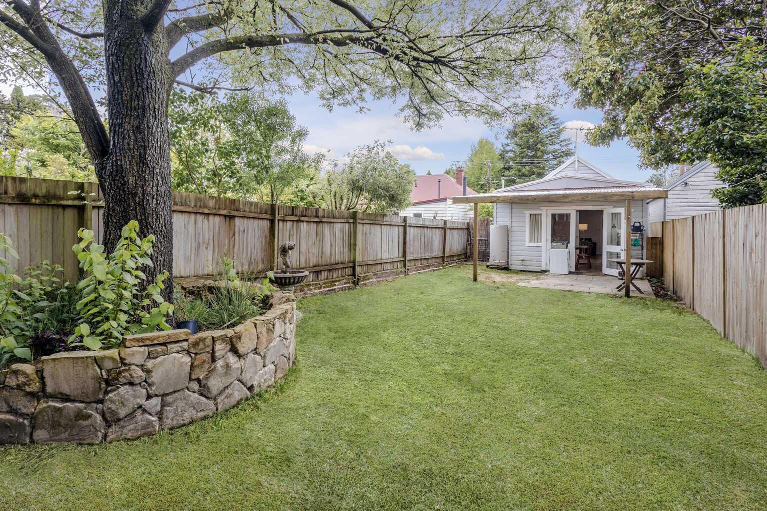 67 Govetts Leap Road Blackheath