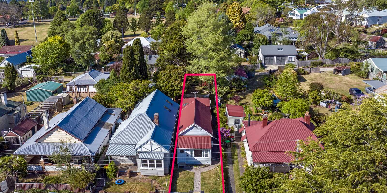 67 Govetts Leap Road Blackheath