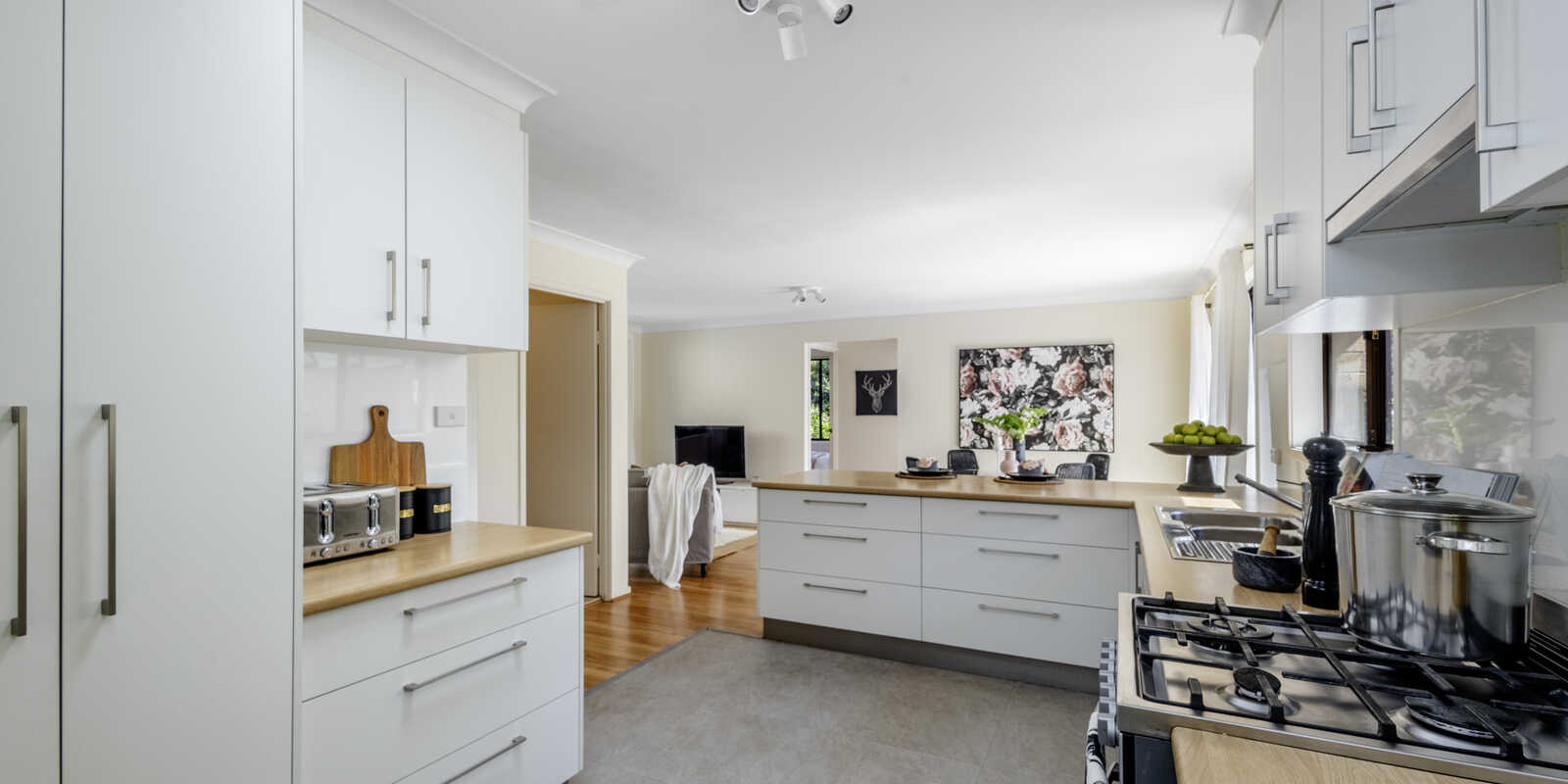 48 Hillier Ave Blackheath