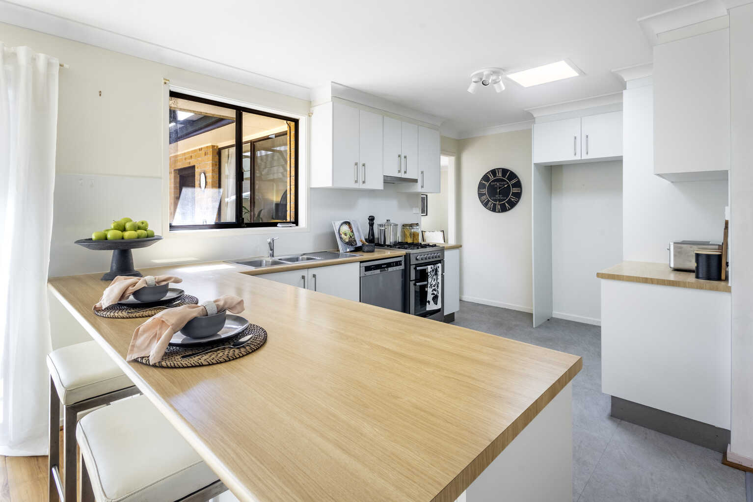 48 Hillier Ave Blackheath