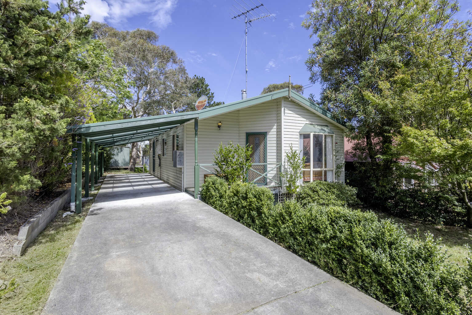 20 Grand View Road Mount Victoria 20 Grand View Road Mount Victoria