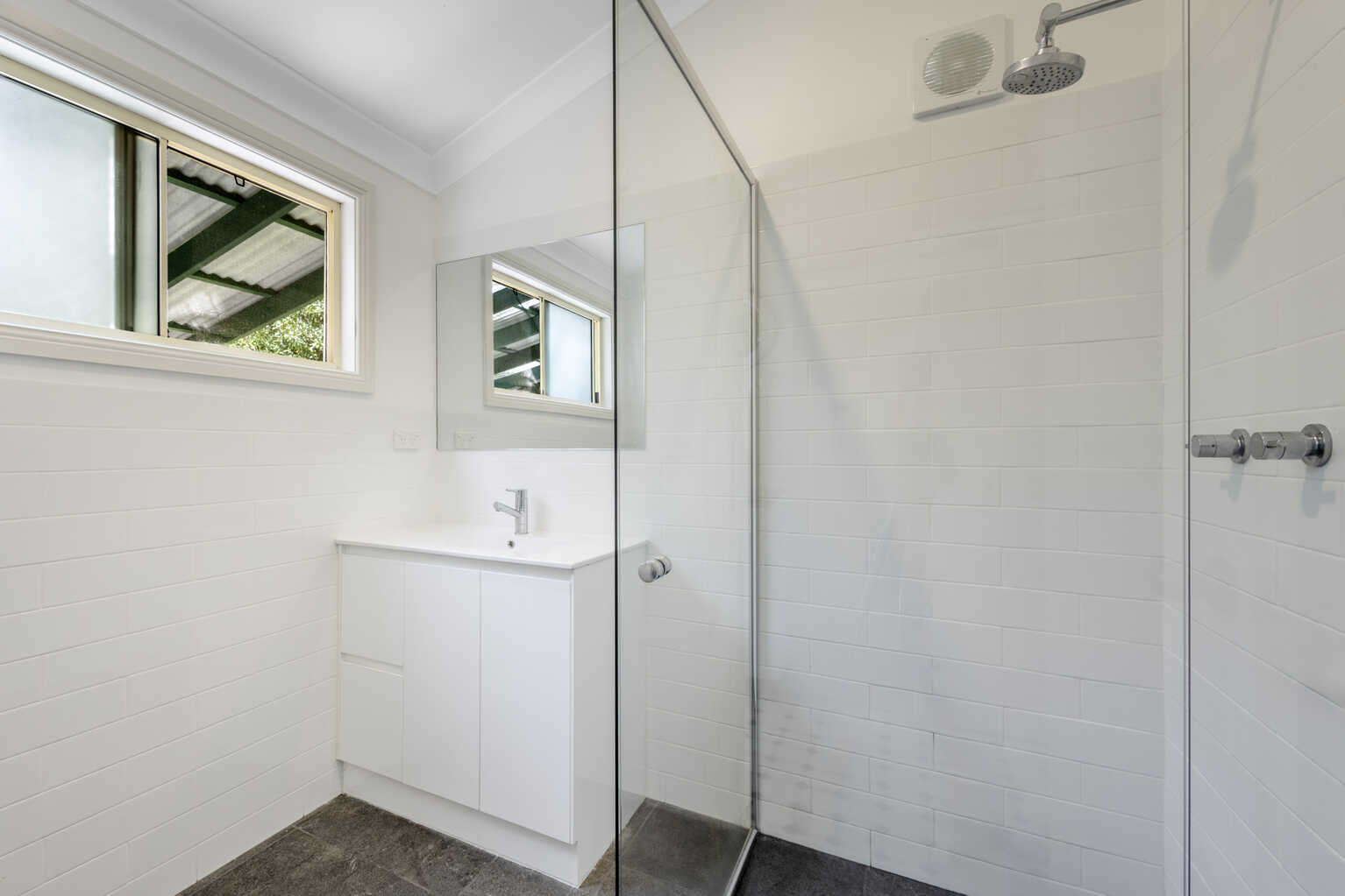 20 Grand View Road Mount Victoria 20 Grand View Road Mount Victoria