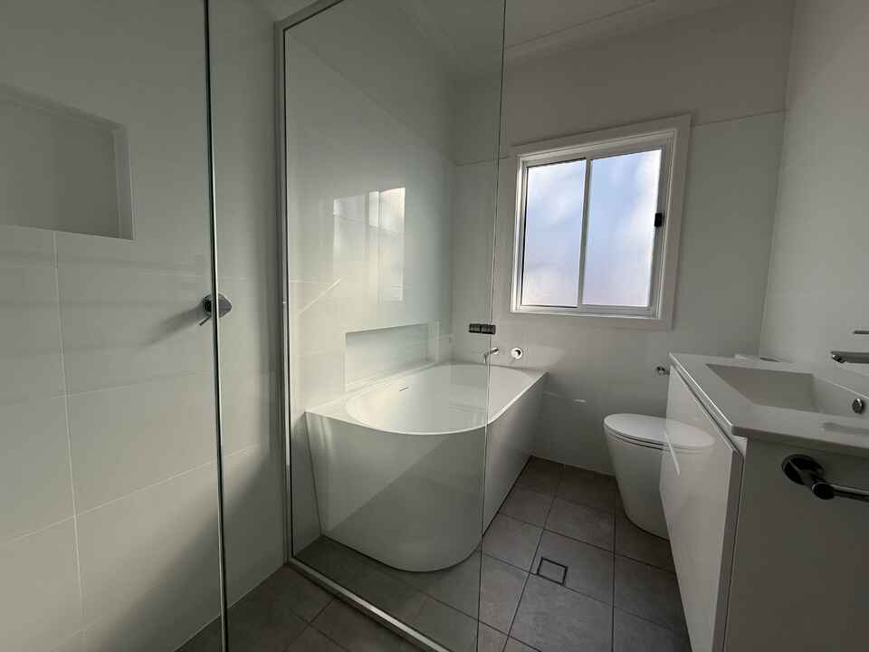 2/14 INCONSTANT STREET Blackheath