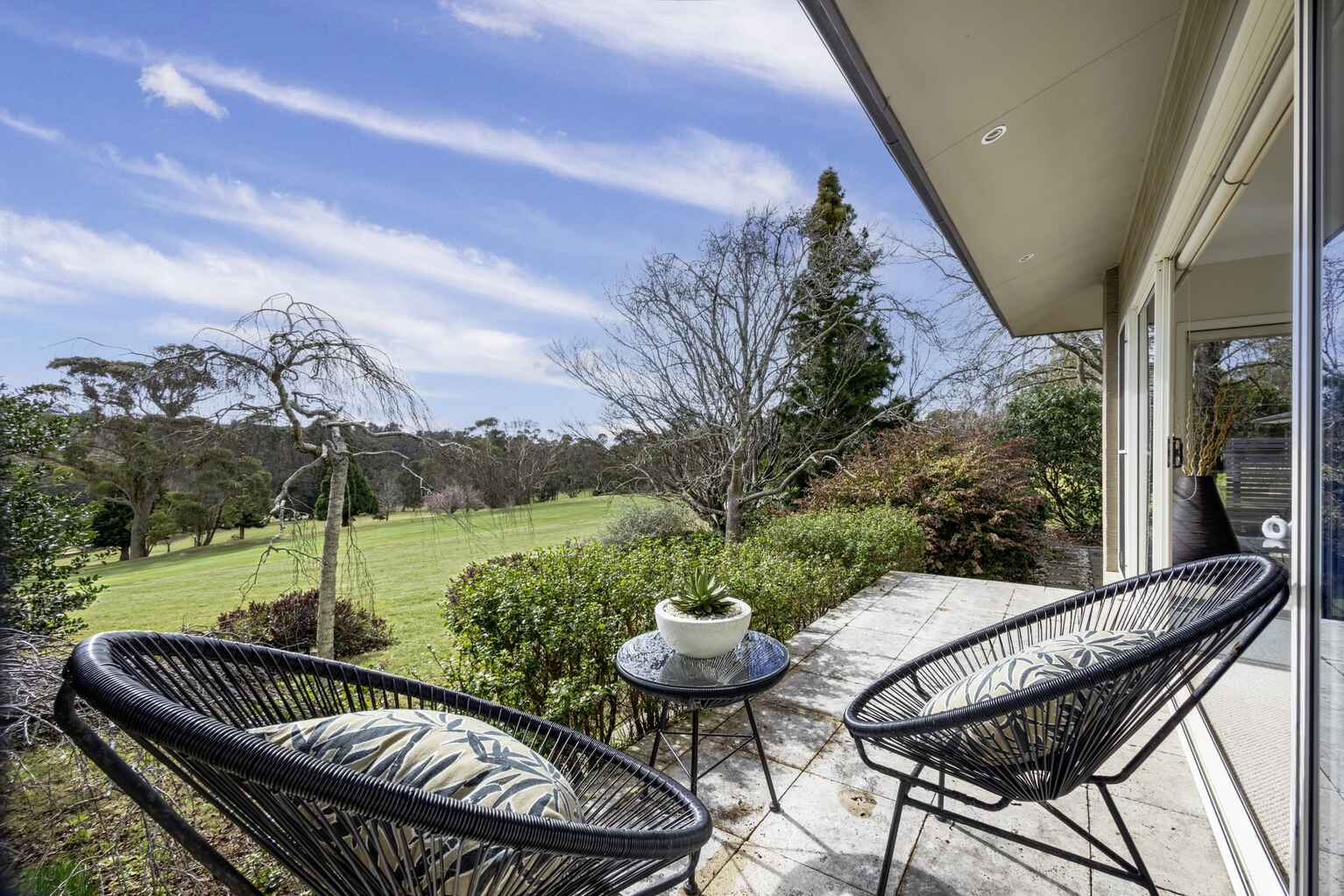 68 Brightlands Avenue Blackheath 68 Brightlands Avenue Blackheath