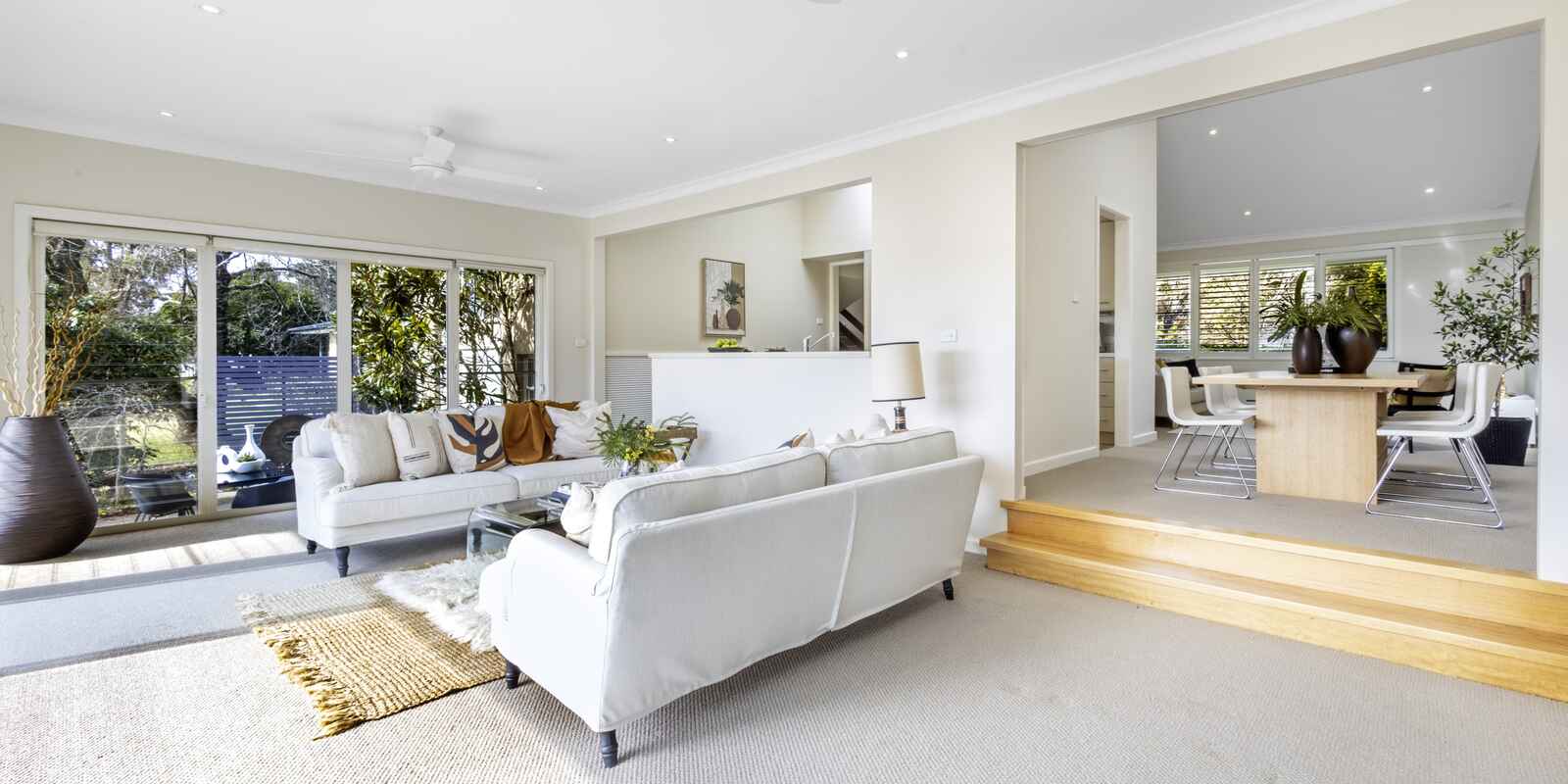 68 Brightlands Avenue Blackheath 68 Brightlands Avenue Blackheath