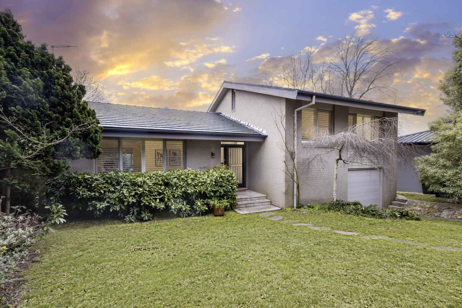 68 Brightlands Avenue Blackheath 68 Brightlands Avenue Blackheath