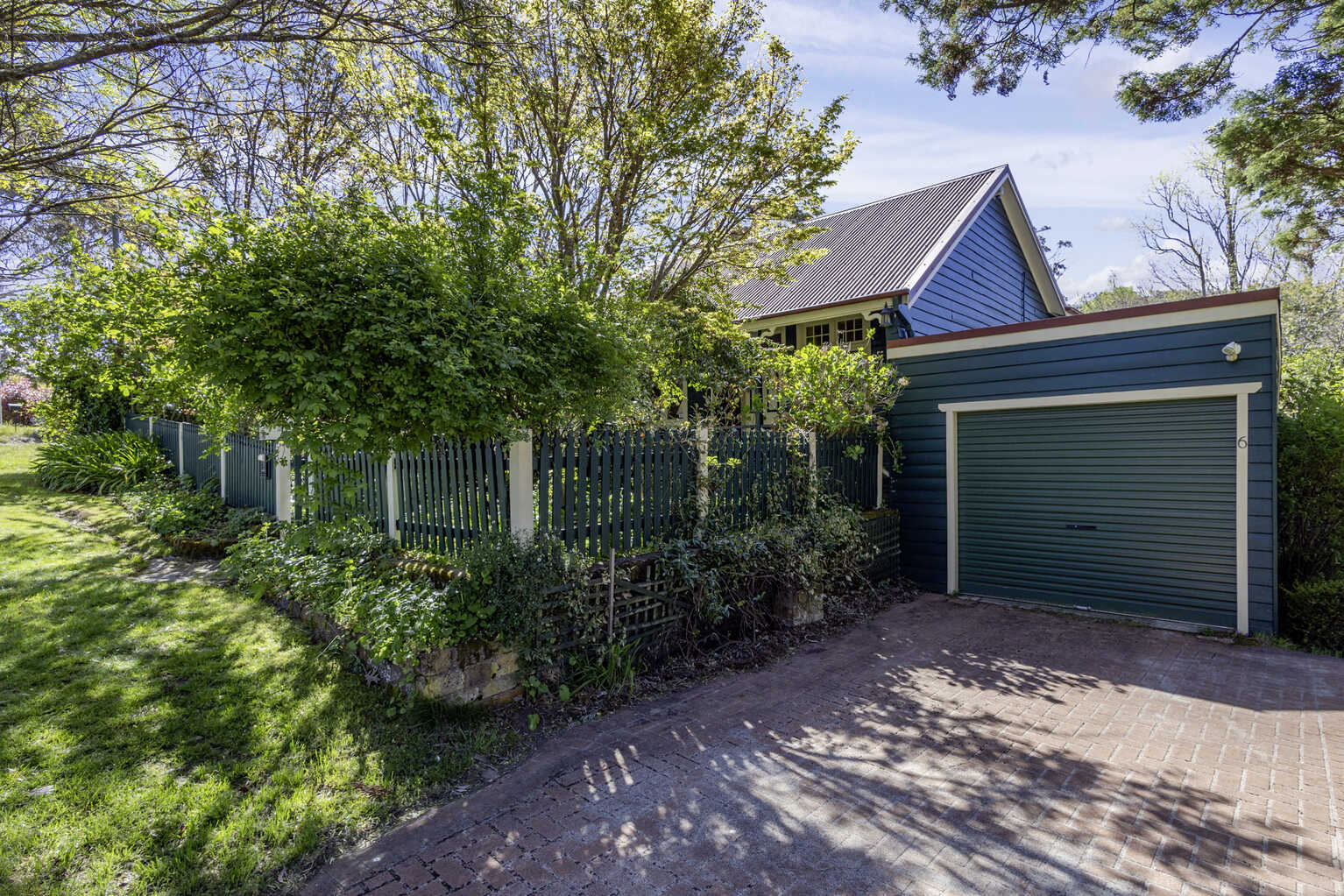 6 Chelmsford Avenue Blackheath