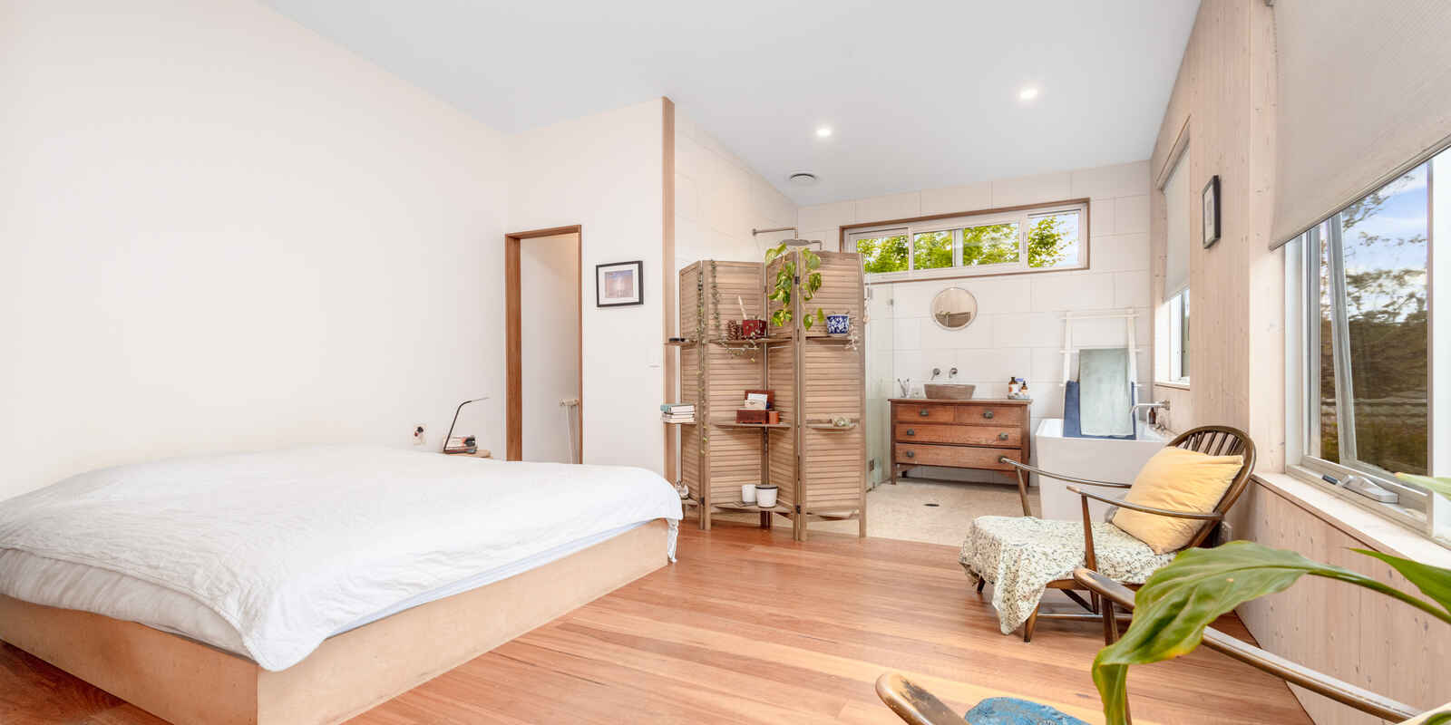 24 Cleopatra Street Blackheath 24 Cleopatra Street Blackheath