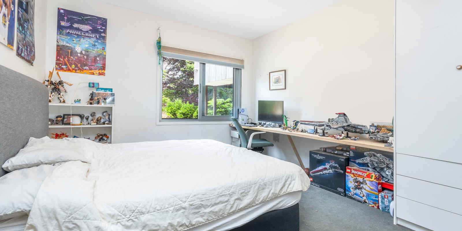 24 Cleopatra Street Blackheath 24 Cleopatra Street Blackheath