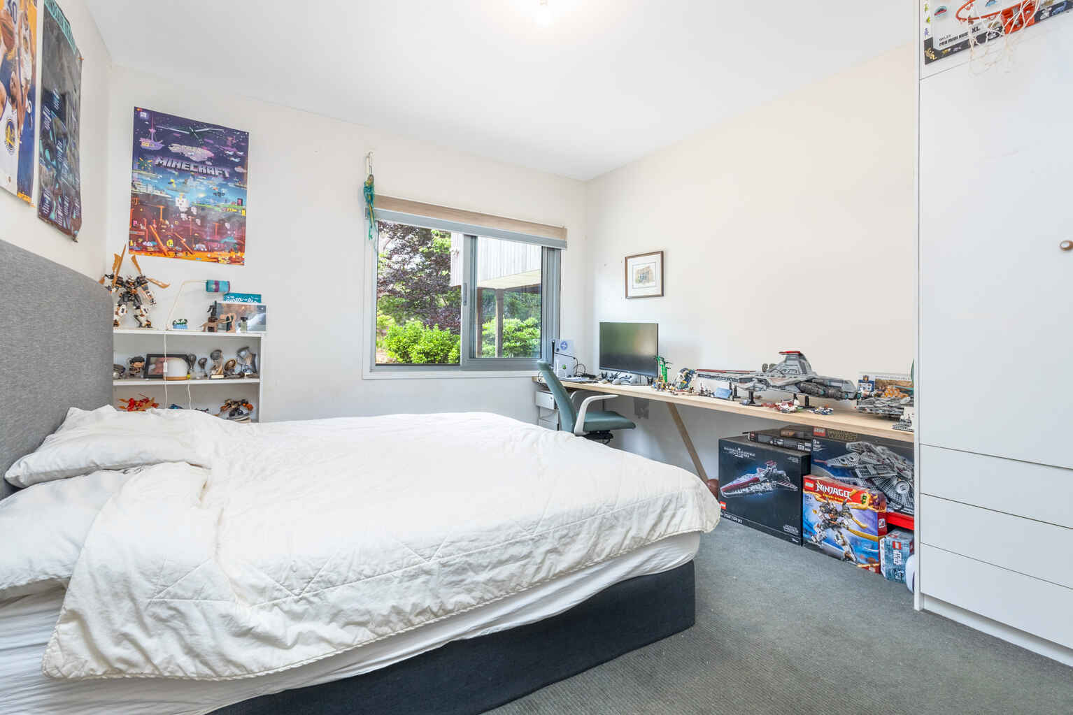 24 Cleopatra Street Blackheath 24 Cleopatra Street Blackheath