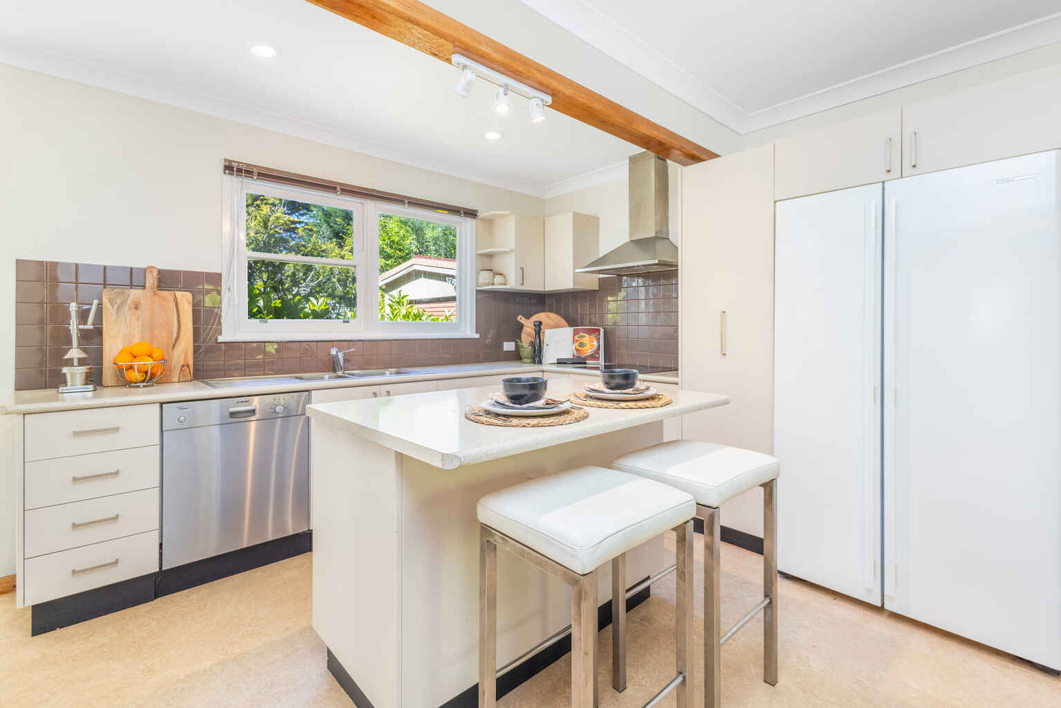 87 Brightlands Avenue Blackheath 87 Brightlands Avenue Blackheath