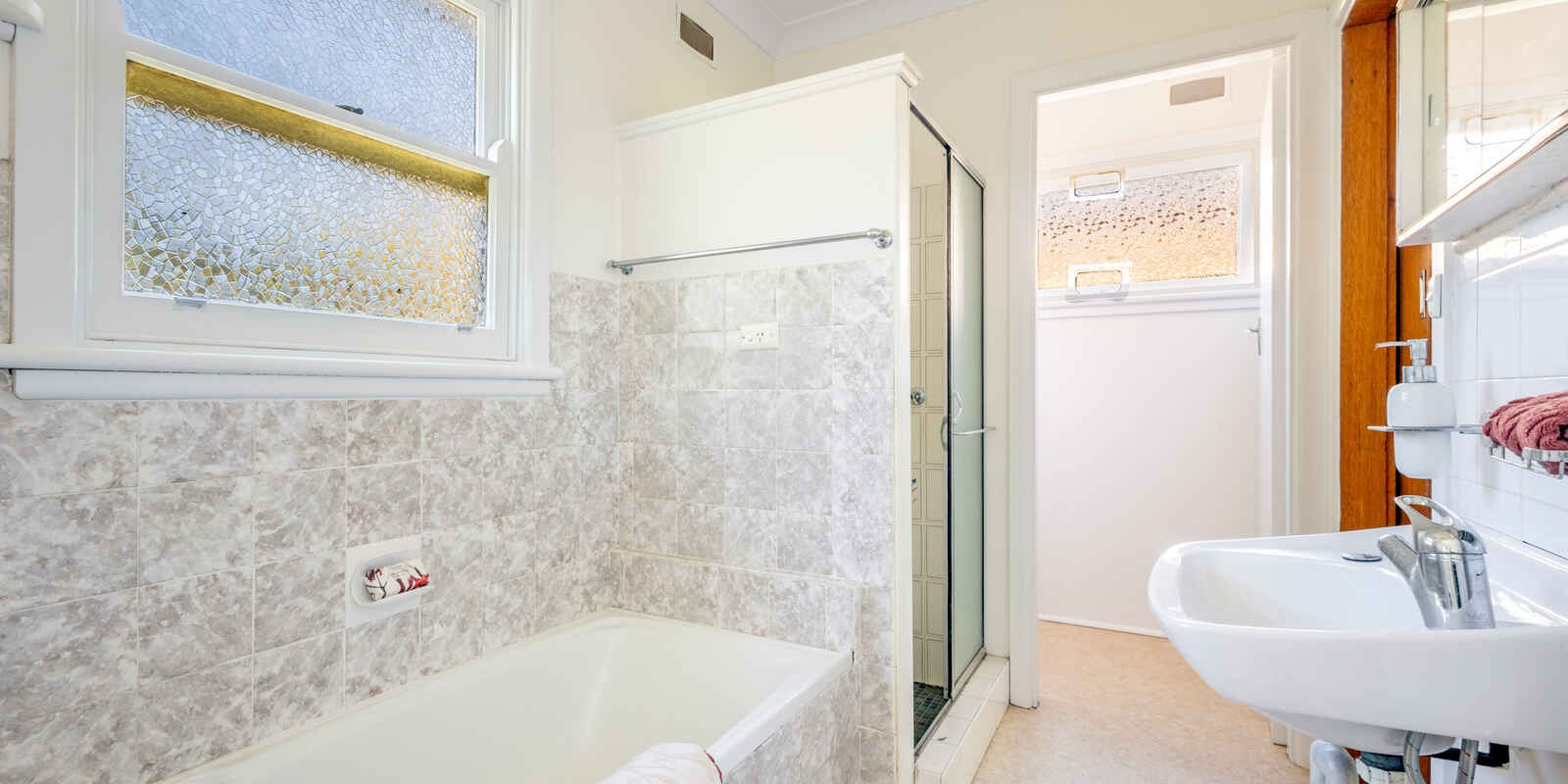 87 Brightlands Avenue Blackheath 87 Brightlands Avenue Blackheath