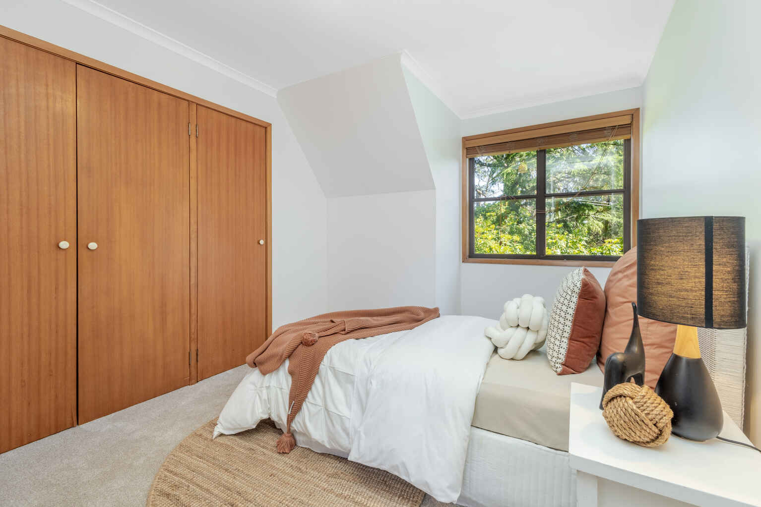 87 Brightlands Avenue Blackheath 87 Brightlands Avenue Blackheath