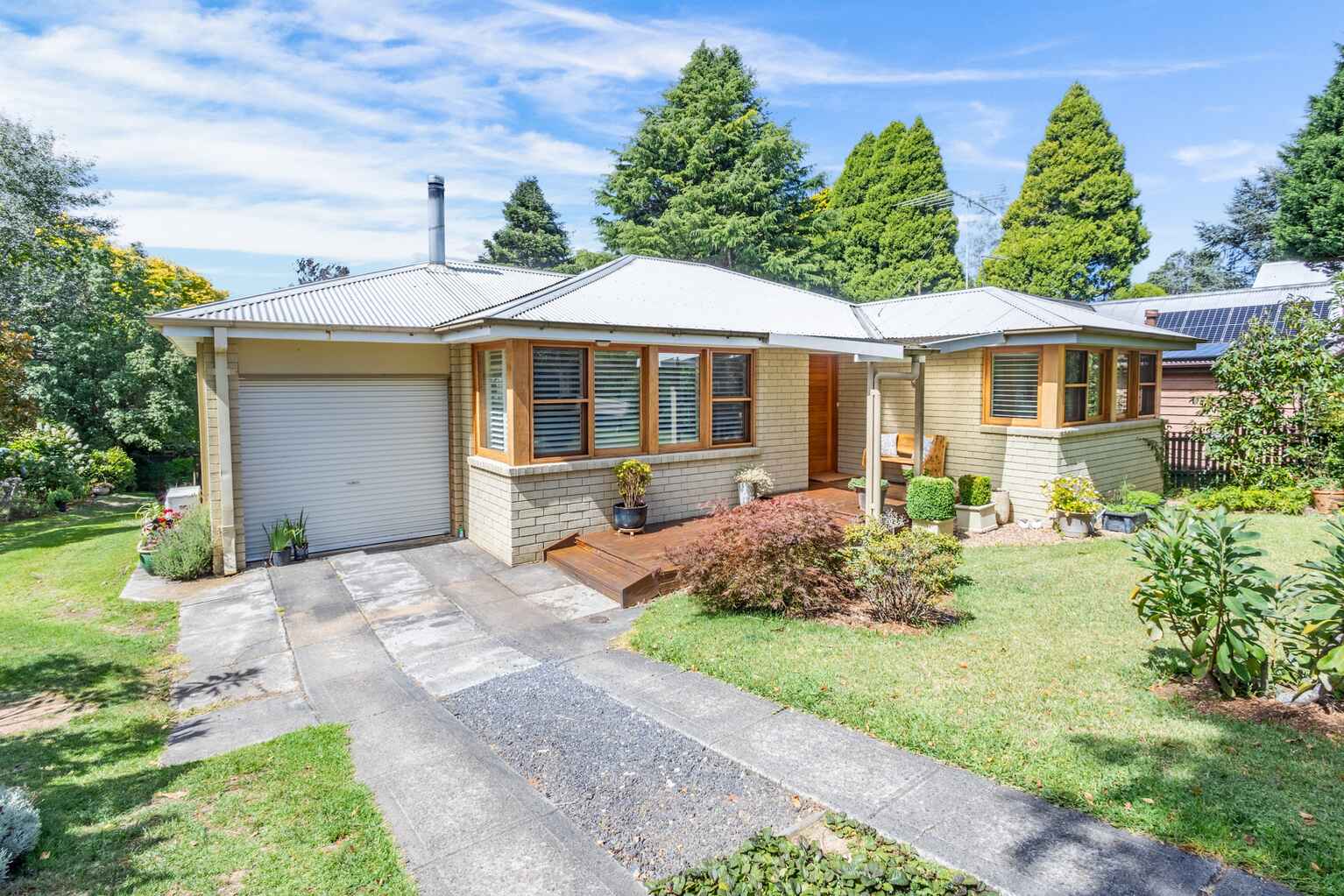 72-74 Govetts Leap Road Blackheath