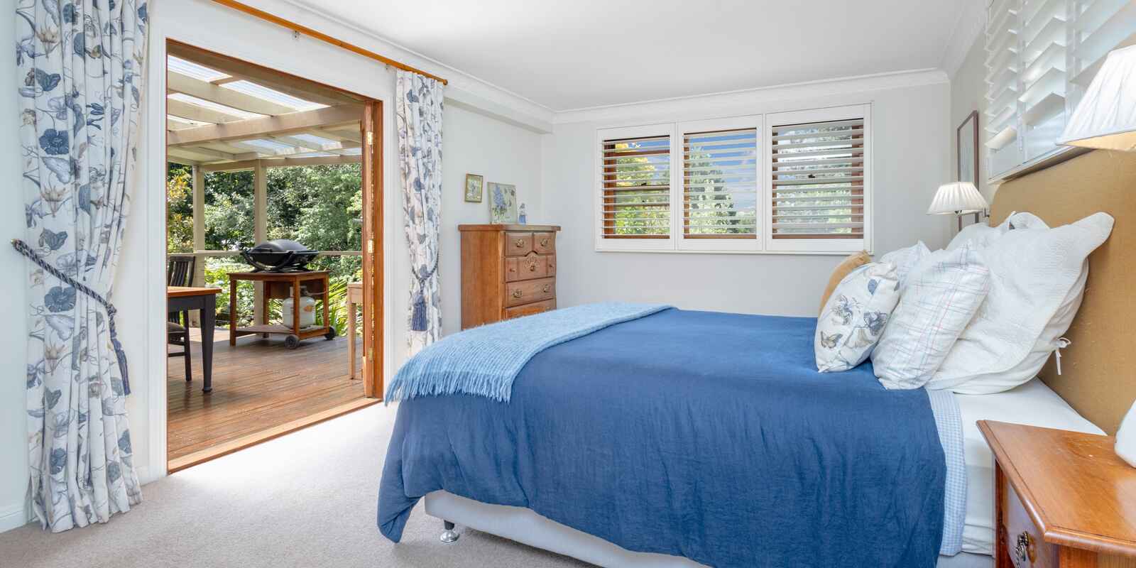 72-74 Govetts Leap Road Blackheath