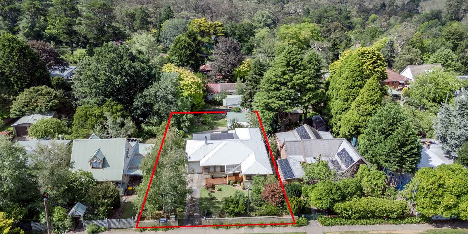 72-74 Govetts Leap Road Blackheath