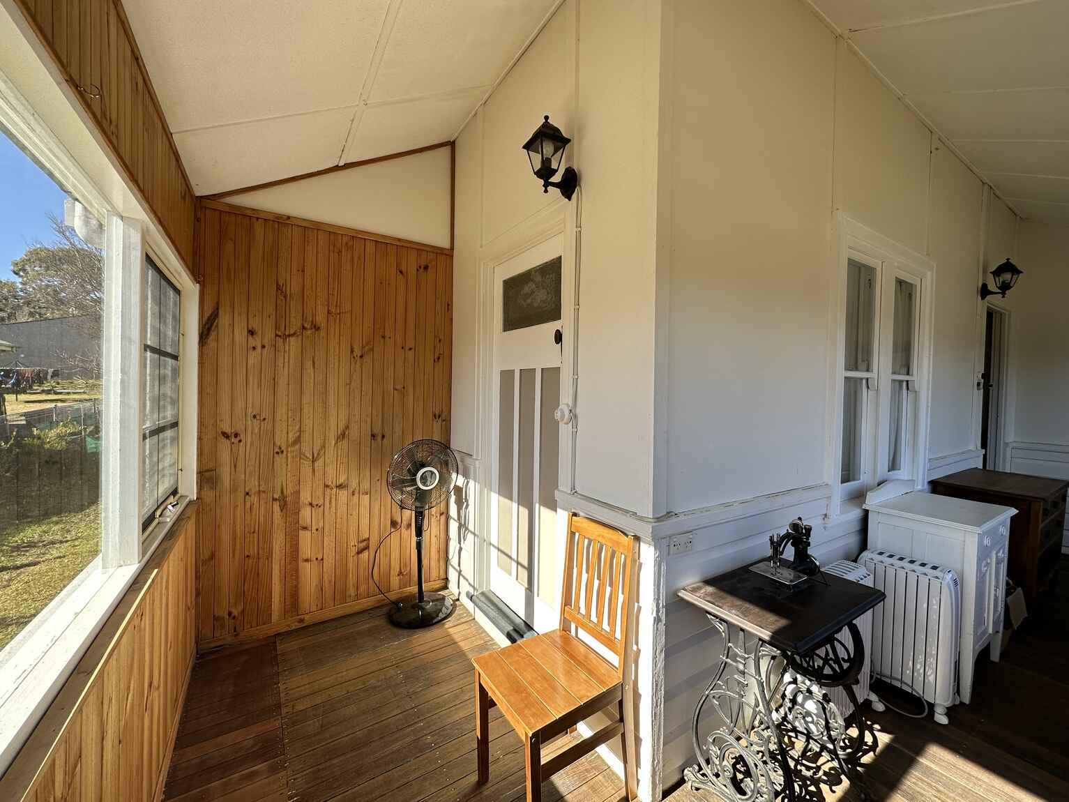 21 WARAGIL STREET Blackheath