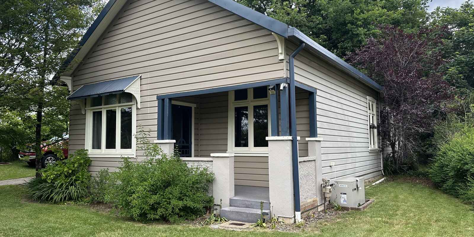 48 HatHill Road Blackheath