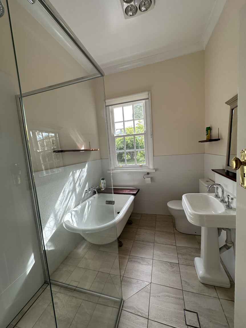 48 HatHill Road Blackheath