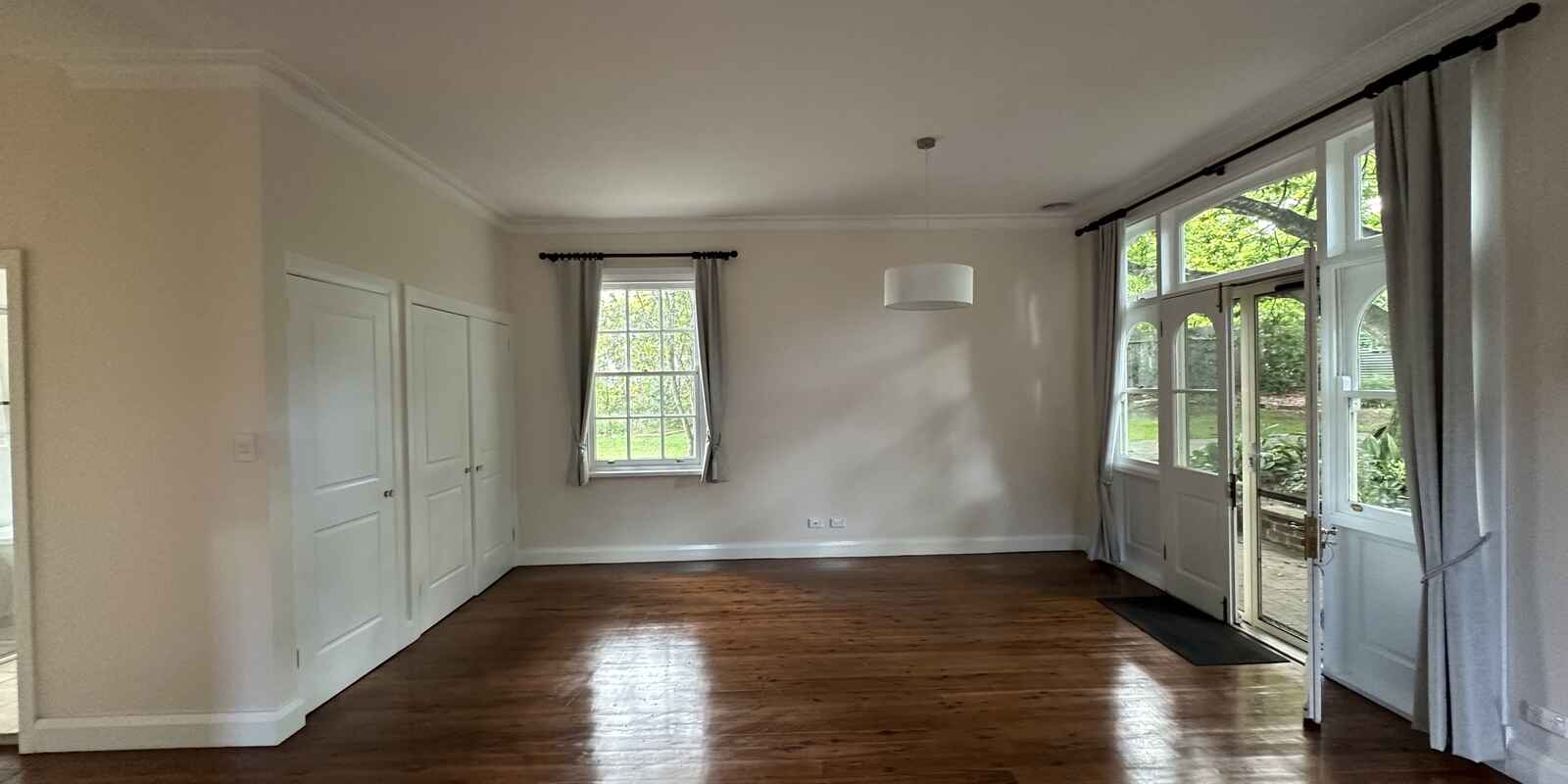 48 HatHill Road Blackheath