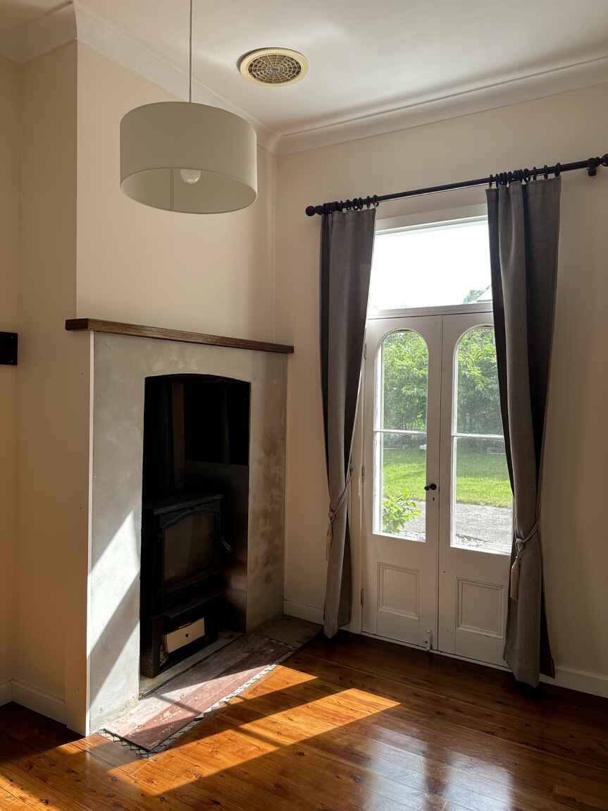 48 HatHill Road Blackheath