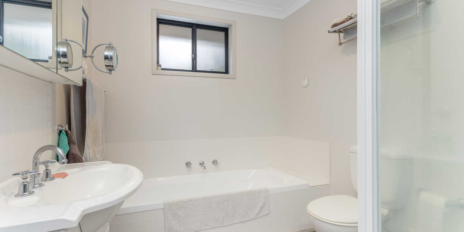 28 Kanimbla Road Blackheath 28 Kanimbla Road Blackheath