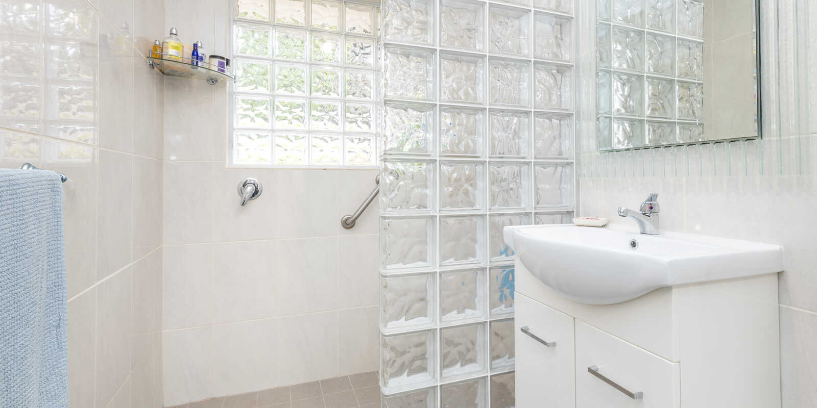28 Kanimbla Road Blackheath 28 Kanimbla Road Blackheath