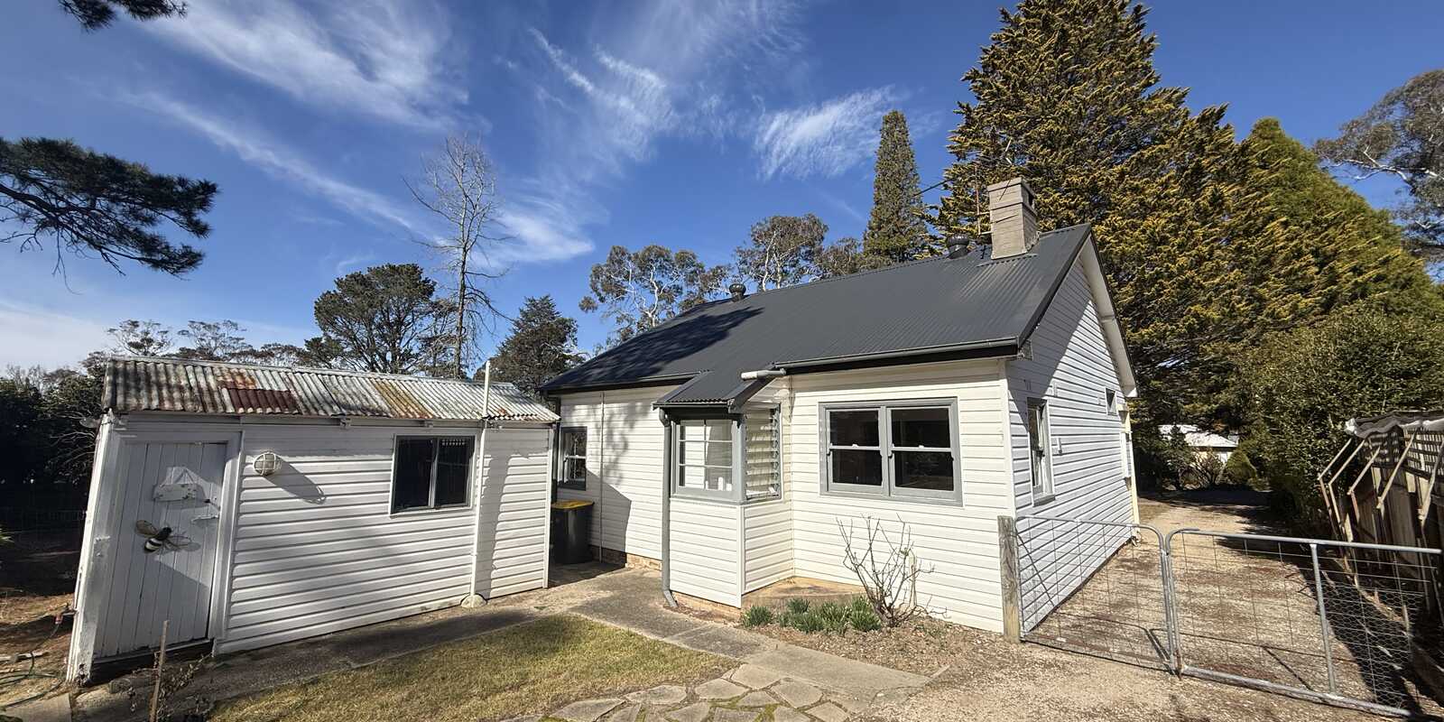 8 Evans Lookout Road Blackheath