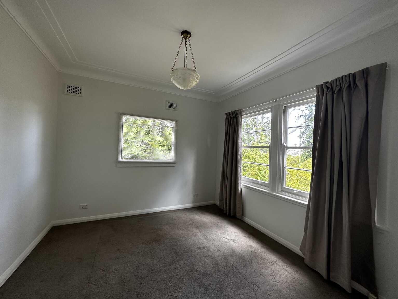 8 Evans Lookout Road Blackheath