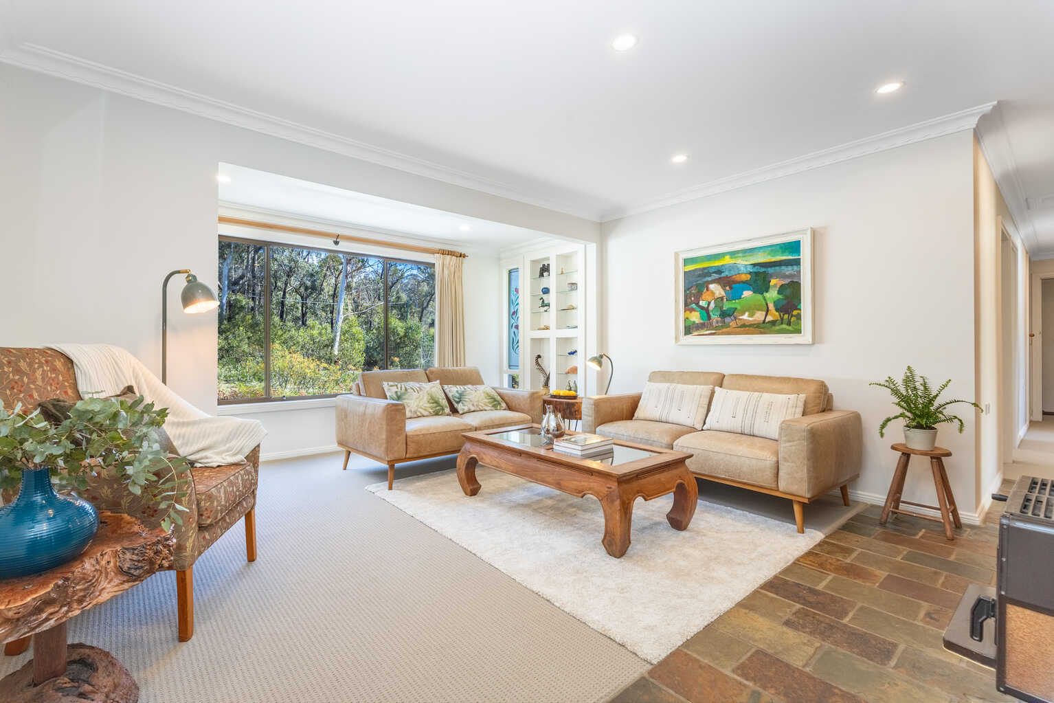 11-17 Nioka Place Bell 11-17 Nioka Place Bell