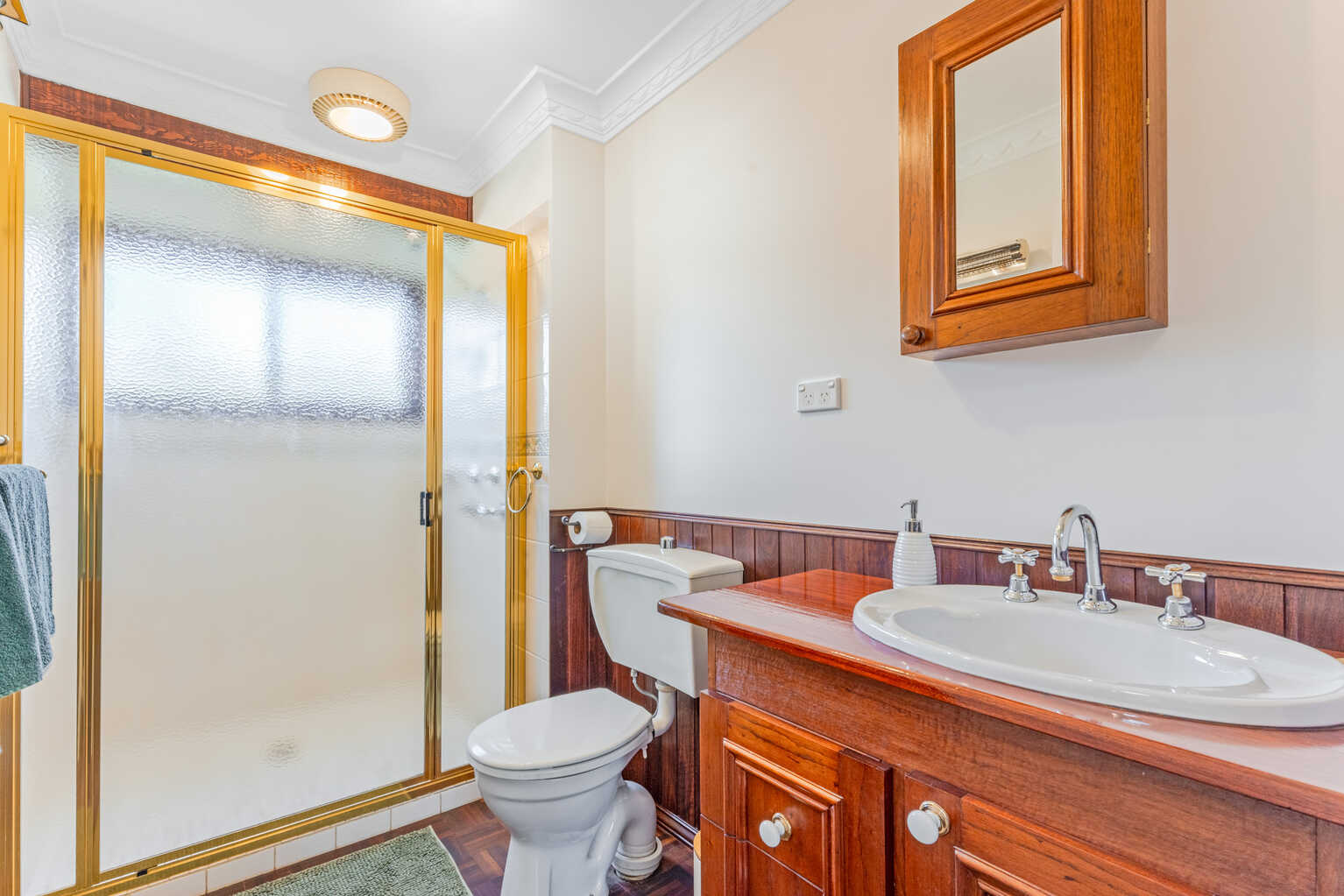 11-17 Nioka Place Bell 11-17 Nioka Place Bell