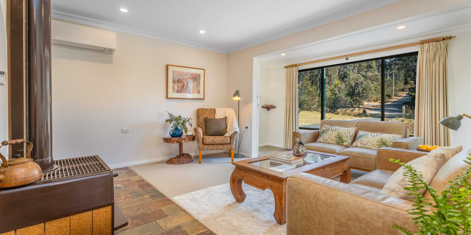 11-17 Nioka Place Bell 11-17 Nioka Place Bell