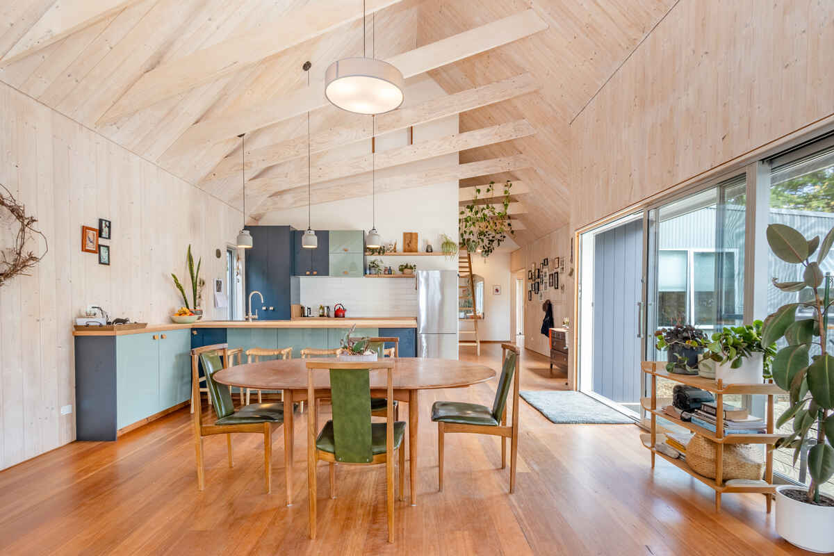 24 Cleopatra Street Blackheath 24 Cleopatra Street Blackheath