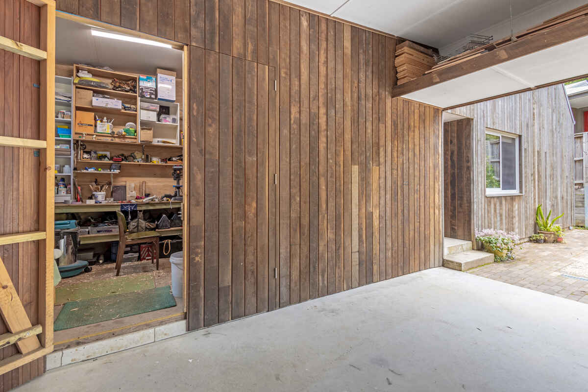 24 Cleopatra Street Blackheath 24 Cleopatra Street Blackheath