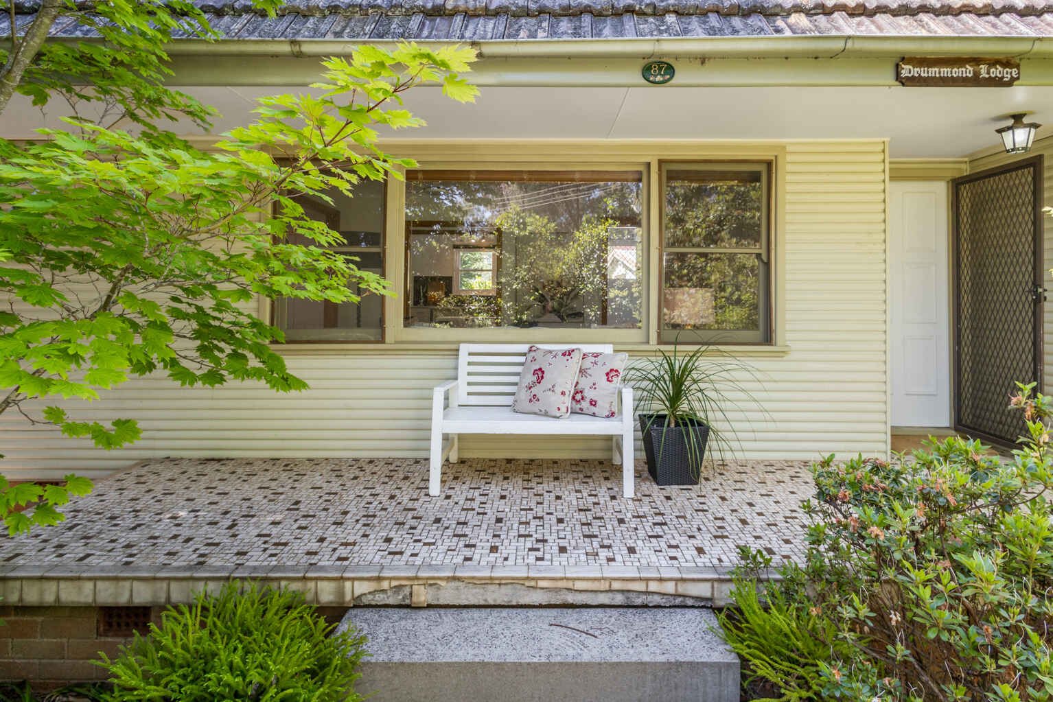 87 Brightlands Avenue Blackheath