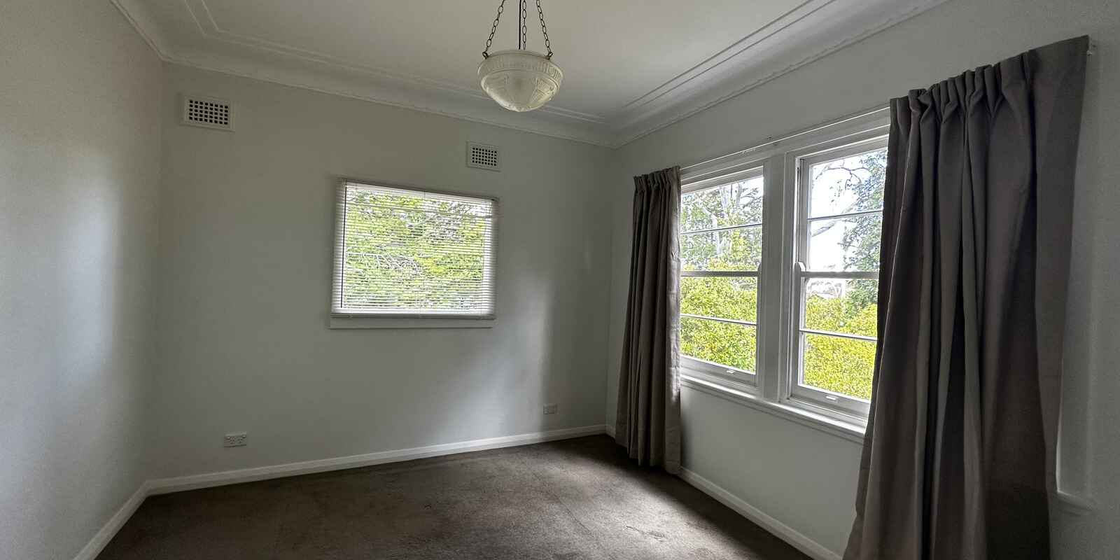8 Evans Lookout Road Blackheath