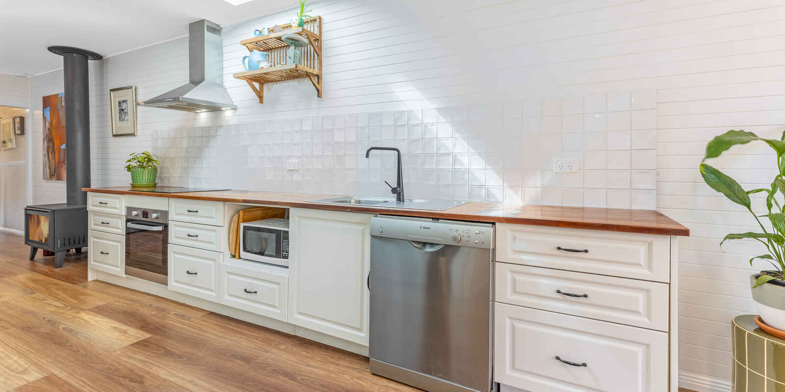 67 Govetts Leap Road Blackheath