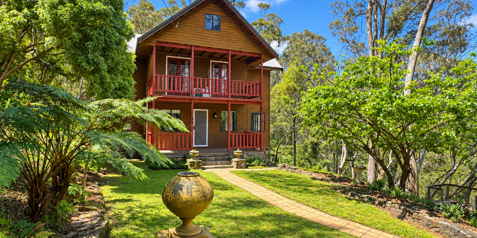 8 MINYAGO STREET Blackheath